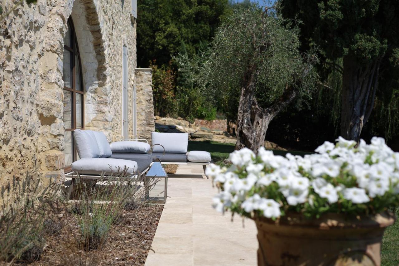 L'Elegante Bastide En Pierre Avec Vue Sur Le Vieux Village De Mougins Dış mekan fotoğraf