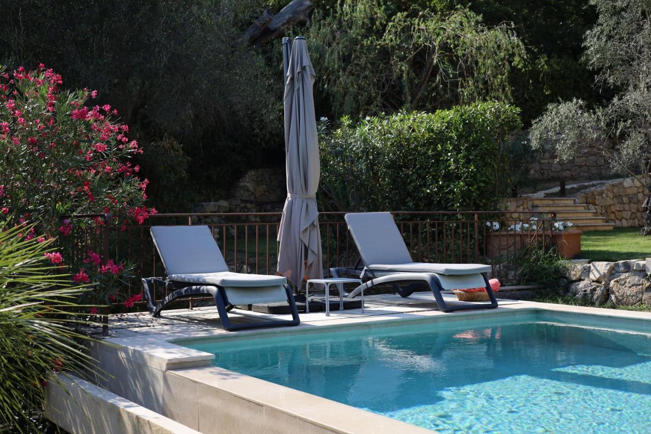 L'Elegante Bastide En Pierre Avec Vue Sur Le Vieux Village De Mougins Dış mekan fotoğraf