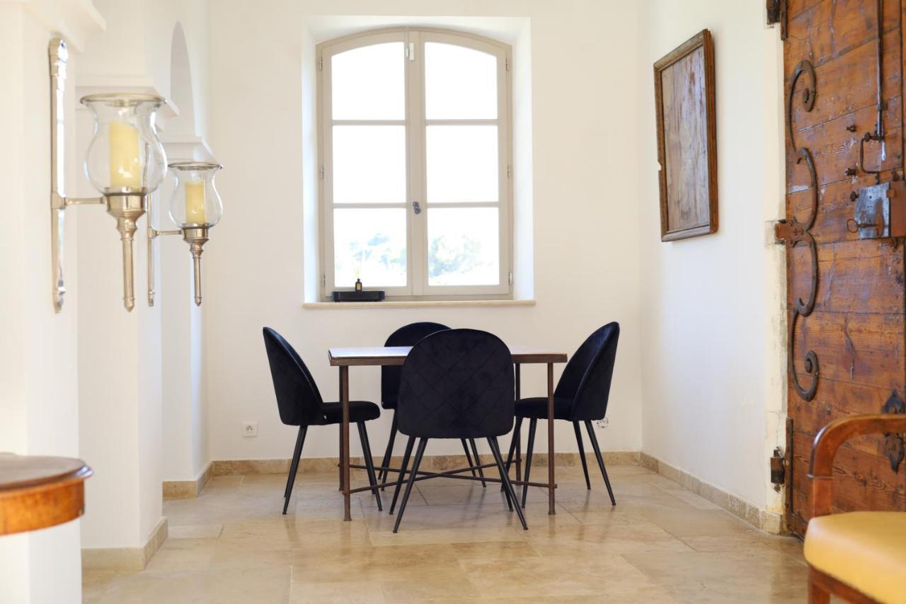 L'Elegante Bastide En Pierre Avec Vue Sur Le Vieux Village De Mougins Dış mekan fotoğraf